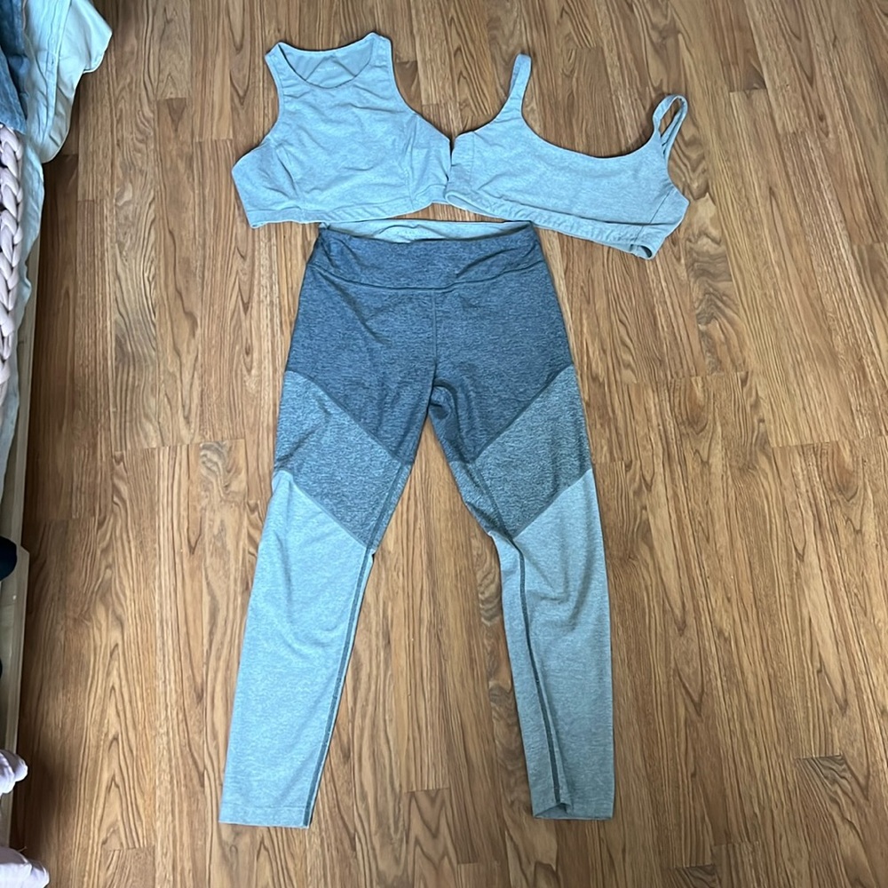 Outdoor voices Workout set